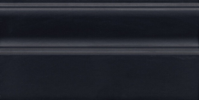 FMA022R Плинтус Тропикаль чёрный обрезной 30*15